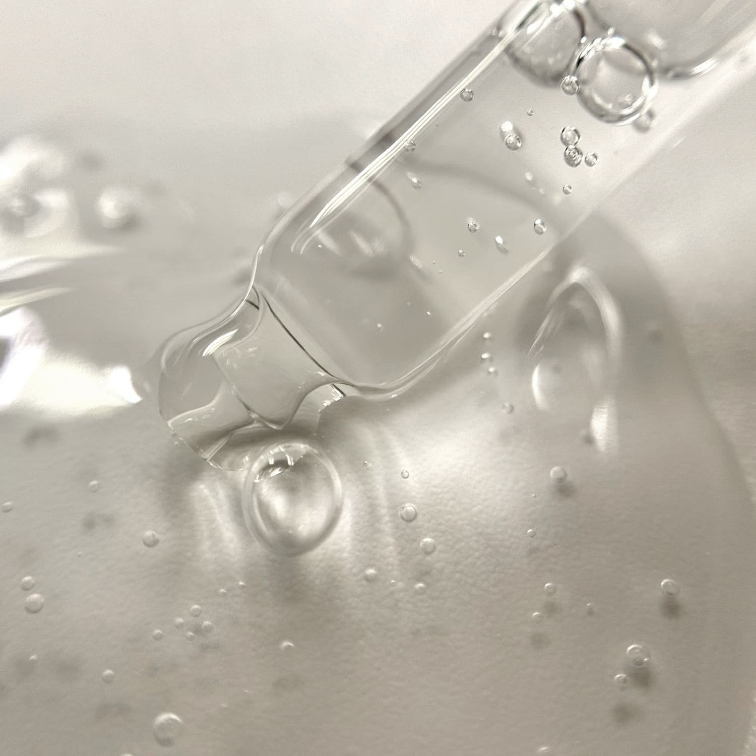 Апаратний бустер для ліфтингу шкіри